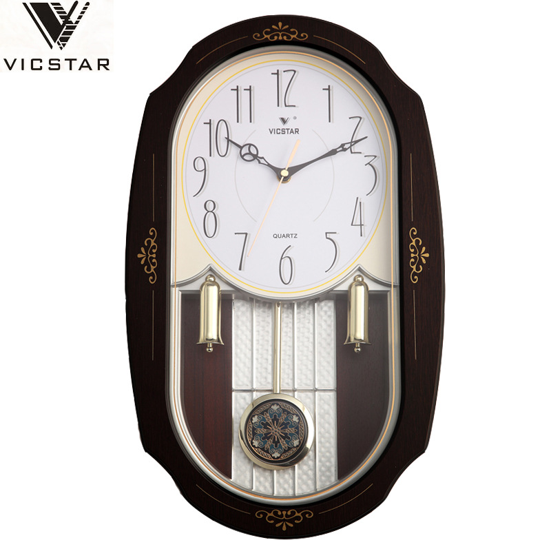 Reloj de pared oscilante de estilo europeo de venta directa, reloj de pared oscilante silencioso de la sala de estar