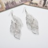 Universal metal earrings, simple and elegant design