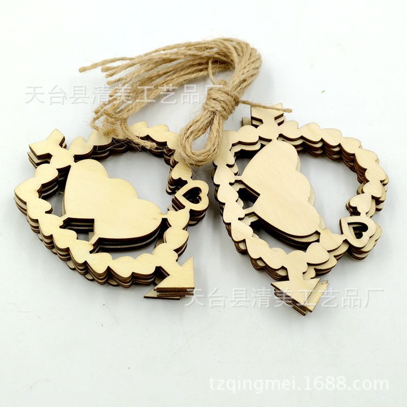 Colgante de decoración de pared de bricolaje con una flecha a través del corazón astilleras de madera 10 piezas en un paquete con cuerda de cáñamo