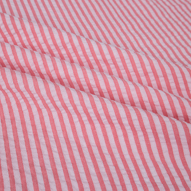 春夏泡泡格衬衫面料 吊带衫时装休闲服格子 涤纶泡泡纱布现货