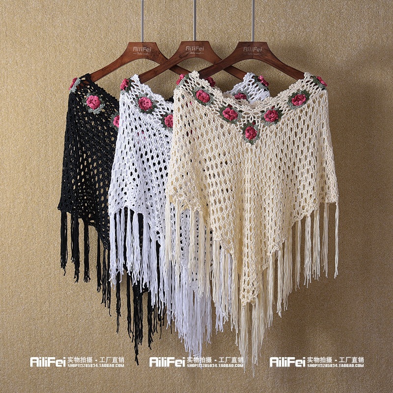 高档手钩镂空勾花流苏斗篷女2021夏装新款复古风短款披肩上衣外套