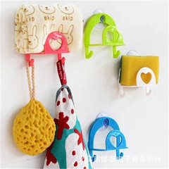 Kitchen suction cup sponge storage rack with hook Multifunctional wall-mounted plastic kitchen sink debris hook