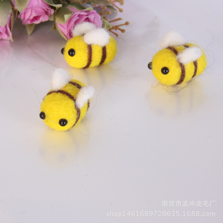 Cross-border wool felt pokes cute finished bee diy headdress clothing animal trinket accessories