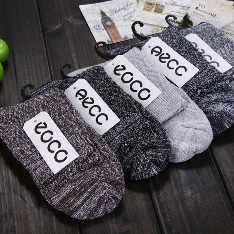 日系原宿复古粗线编织男袜民族风中筒潮雪花毛线长袜子余文乐潮牌