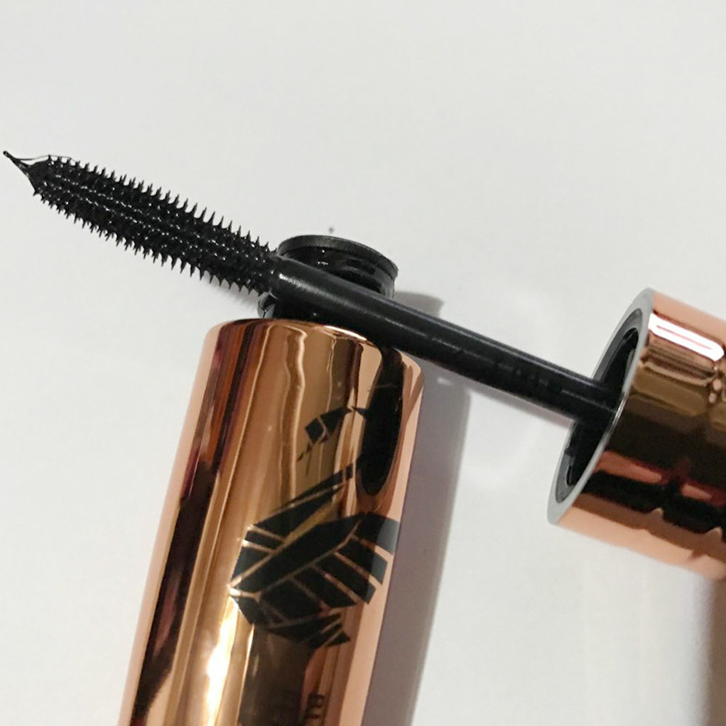 Chinese brand butterfly Meina leopard print black swan 3D mascara slender thick curly fiber 2 in 1