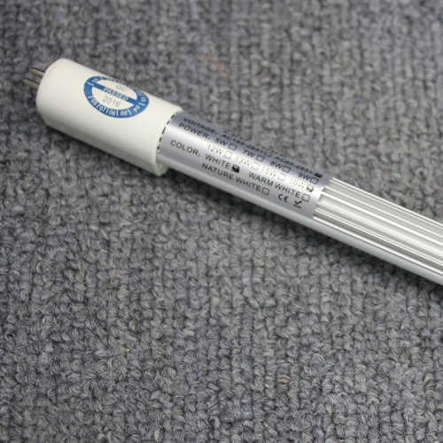 t5 tube factory wholesale aluminum alloy high brightness flicker-free t5 led built-in power driver separated tubes