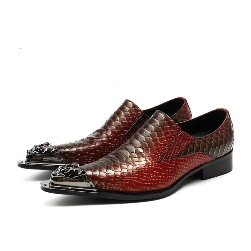 Мужская обувь с острым носком и железным носком для внешней торговли, модная повседневная индивидуальная мужская кожаная обувь, весенне-осенняя модная обувь без шнуровки из воловьей кожи, однослойная обувь