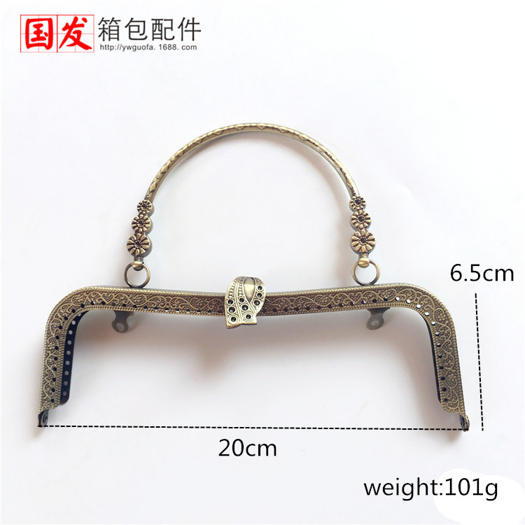 20% de descuento especial 20cm cintura cóncava en relieve hojas pequeñas tres flores de mano oro con mano oro