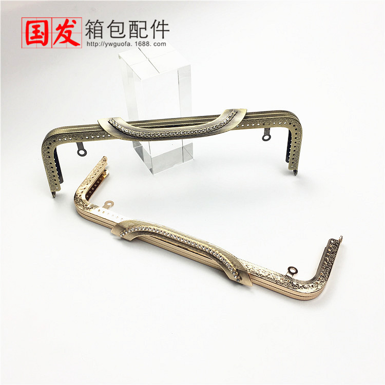 Nuevo spot 25CM cubierta en relieve cuadrada gran fila de broques de oro bronce oro ligero