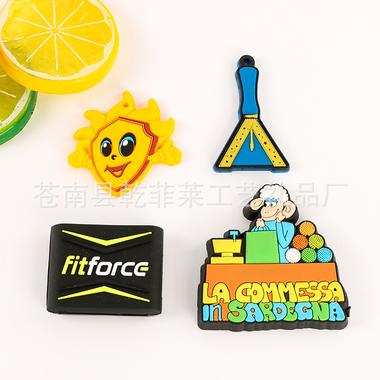 厂家供应创意卡通pvc软胶胶章 软胶标签 时尚个性PVC箱包商标