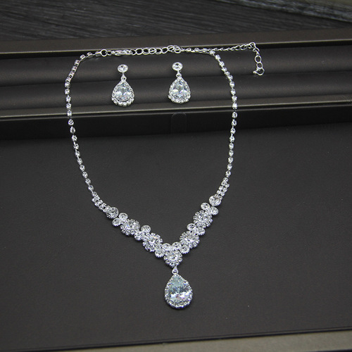 Wedding wholesale women's necklace and earrings set, bride's wedding dress necklace, dinner banquet jewelry