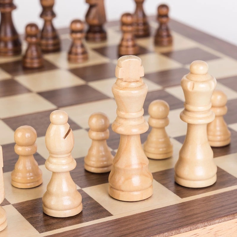 Wooden folding magnetic chess set - First export order of interlocking chess set for children's outdoor leisure.