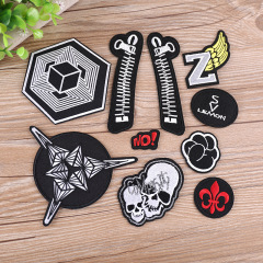 Trendy British-style Fashion Embroidered Flower Badge Fabric Patches, Trendy Brand Clothing Decorations, Hole Repair Stickers—Wholesale