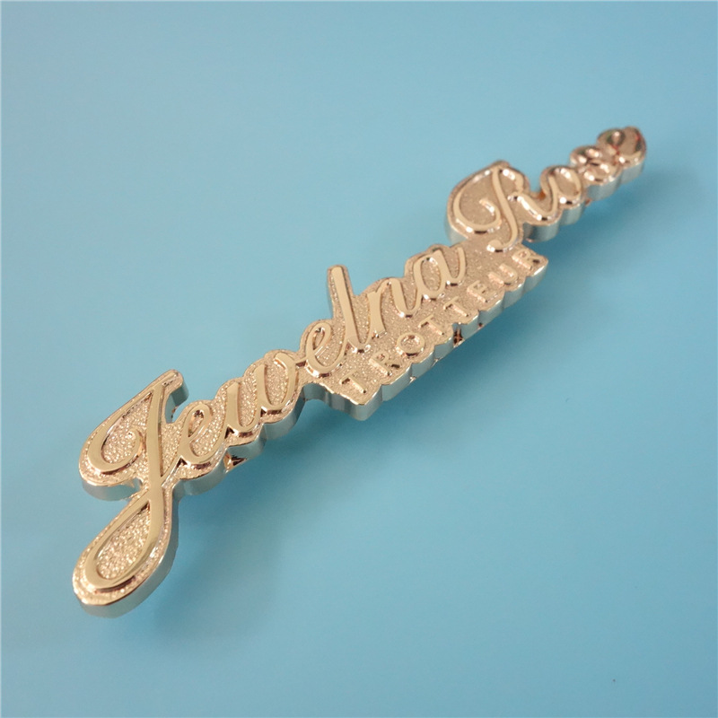 锌合金标牌 金属字母异形镀金锁螺丝标牌 金属铭牌