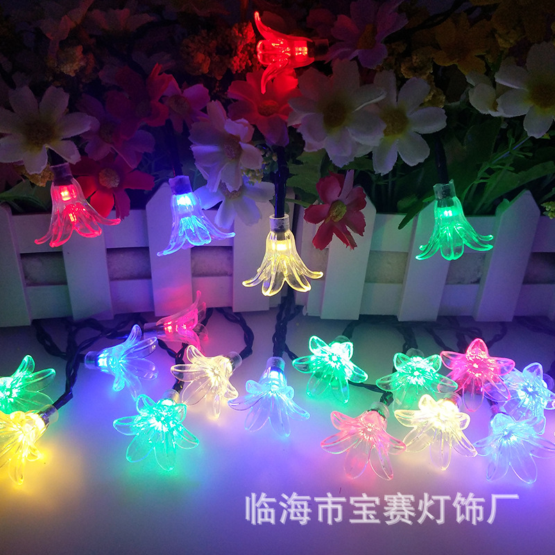 En stock suministro de luz solar cadena Lily 30LED luces de colores Festival de Navidad patio luces decorativas al aire libre a prueba de agua