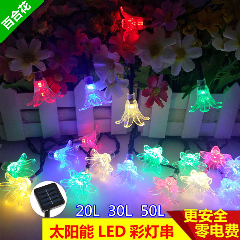 En stock suministro de luz solar cadena Lily 30LED luces de colores Festival de Navidad patio luces decorativas al aire libre a prueba de agua