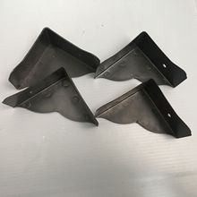 供应中空板周转箱塑料配件 黑色防静电大底角