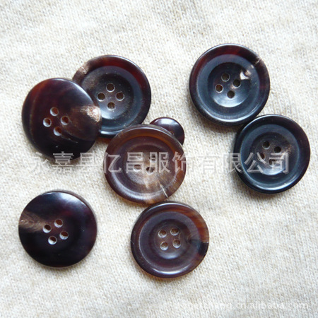 高档天然咖啡色真牛角扣子大衣棕色西装服饰钮扣可刻字烧边纽扣