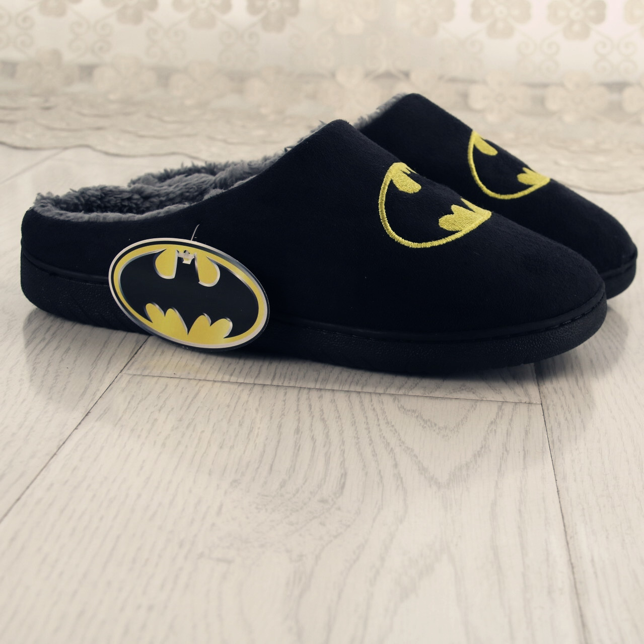 Original Marvel Batman pareja zapatos de Interior de suela gruesa antideslizante impermeable Zapatillas de casa de los hombres y las mujeres hechas a mano de algodón acolchado zapatos de confinamiento