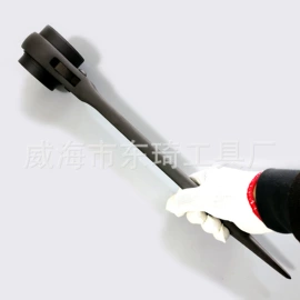 棘轮扳手;撬棍、起钉器;其他五金工具