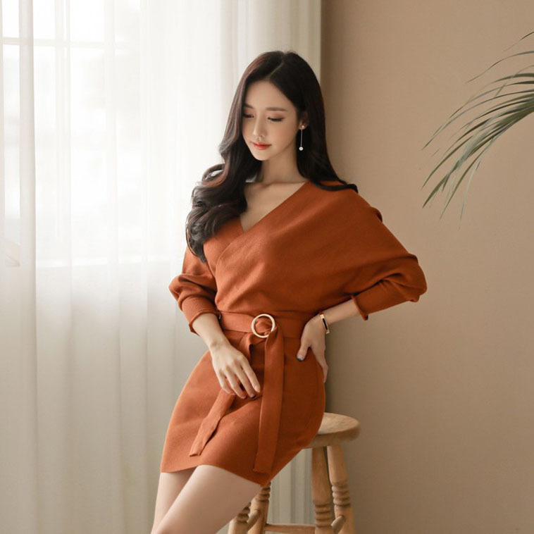 跨境2025连衣裙春季女装新款韩版V领收腰包臀针织打底时尚铅笔裙