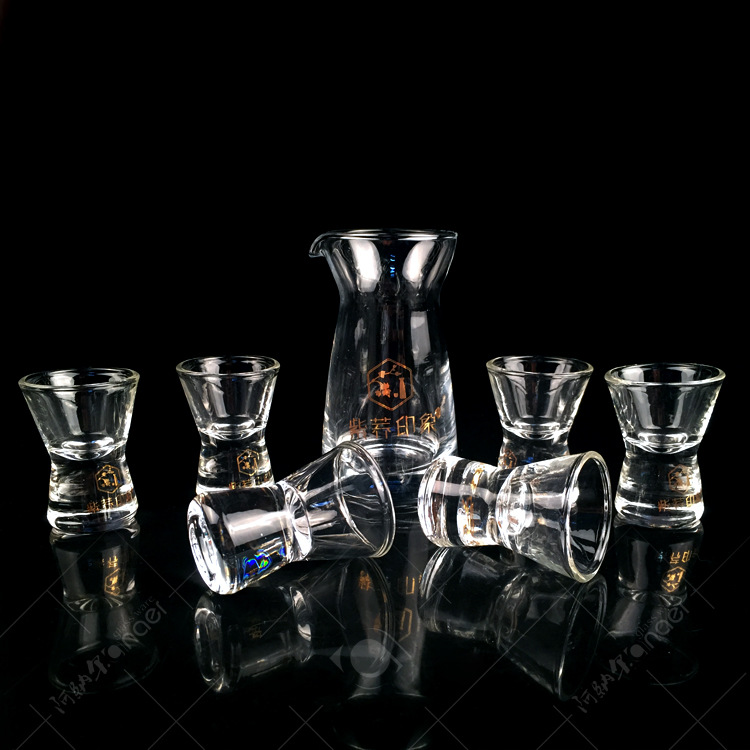 工厂无铅玻璃白酒杯烈酒杯一口杯吞杯白酒分酒器酒壶7件套装制订