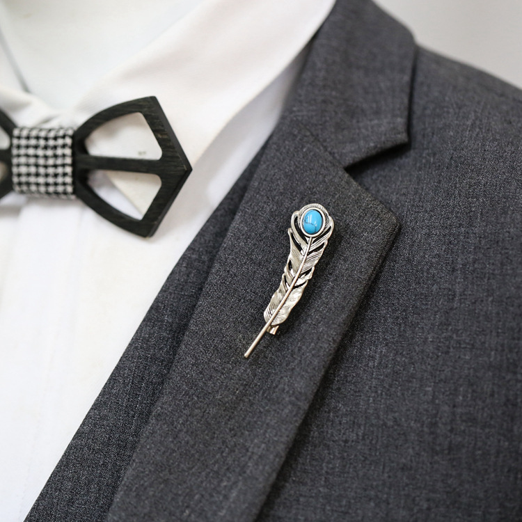 Retro imitation gem feather shirt brooch personality coat versatile pin decorative cardigan shawl buckle accessories