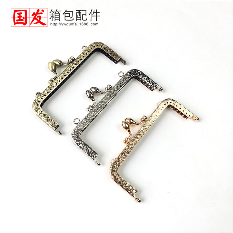 Spot 12.5 * 5CM relieve cuadrado cabeza de brotes de oro bronce oro claro