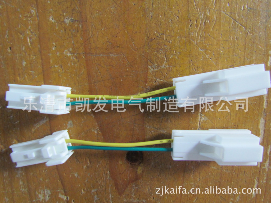 供应汽摩线束、连接器 连接器线束 厂家直销汽车连接器