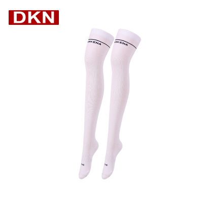 Chaussettes montantes en coton à rayures étoilées et trois bandes pour femme, longues et tricotées, tendance, 2025d_voghion.com