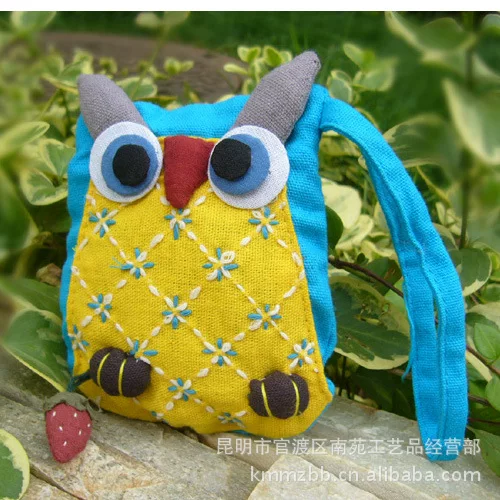 Yunnan ethnic style cotton cloth small bag personality characteristics owl handbag elderly mobile phone coin purse wholesale