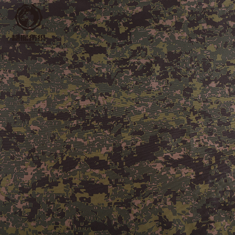 厂家直供涤纶900D蛙式渐变迷彩牛津布涂层PU防水印花面料现货