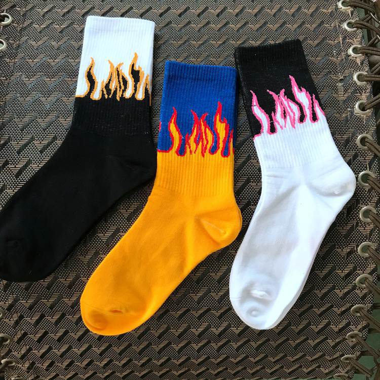 Korean Ins Trendy Brand Harajuku Style Flame Mid-Tube Cotton Socks European and American Street Hip-Hop Skateboarding Men's and Women's Sports Socks Wholesale