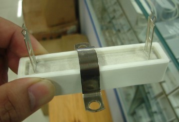 热销 五金紧固件 水泥电阻固定夹  固定片 紧固件