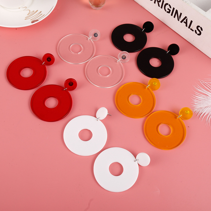 Factory wholesale Korea new Dongdaemun niche retro exaggerated solid color round acrylic earrings earrings earrings