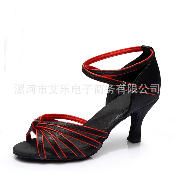 Black plus red side knot 7 points