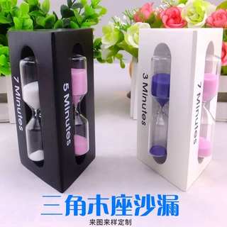 源头供应创意三角木质沙漏3-5-7分钟3支直管三合一木质沙漏计时器