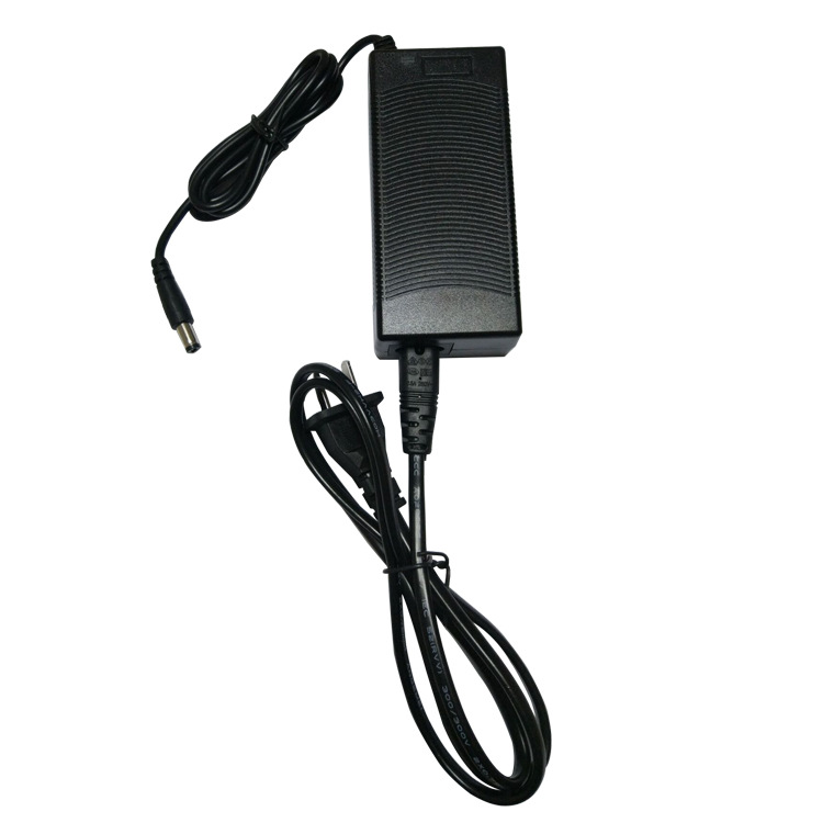 Cargador de Bicicleta Eléctrica Original Langhui, 24V36V48V, Seguro y Eficiente para Baterías de Vehículos, con Protección Contra Sobrecorriente