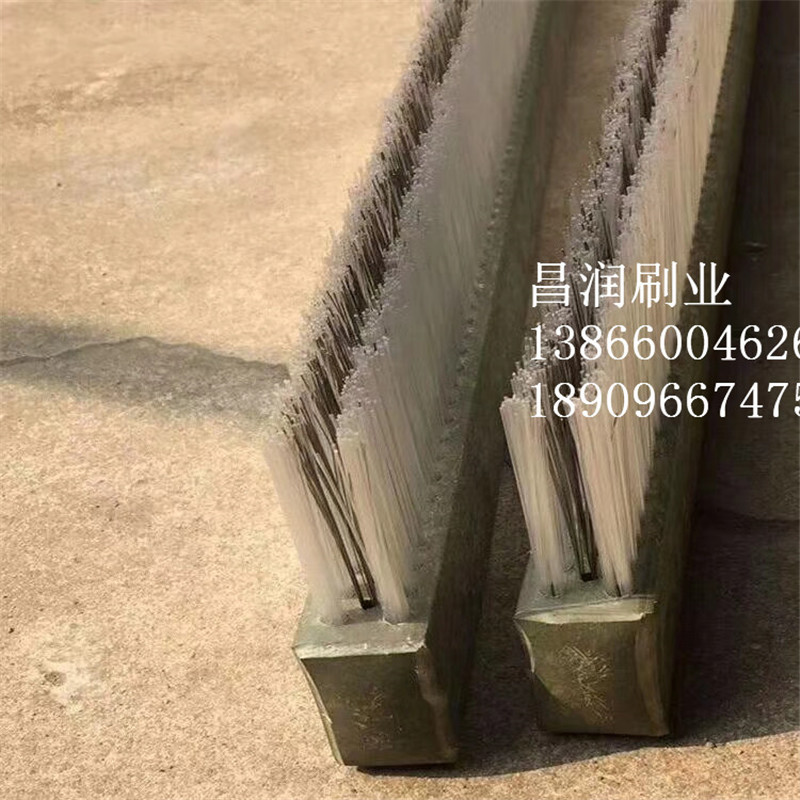 制砖机钢丝条刷水泥砌块压机毛刷免烧砖机条刷尼龙丝刷清洗模具