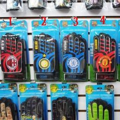 Football goalkeeper gloves adult children student sports protective gloves team logo goalkeeper gloves