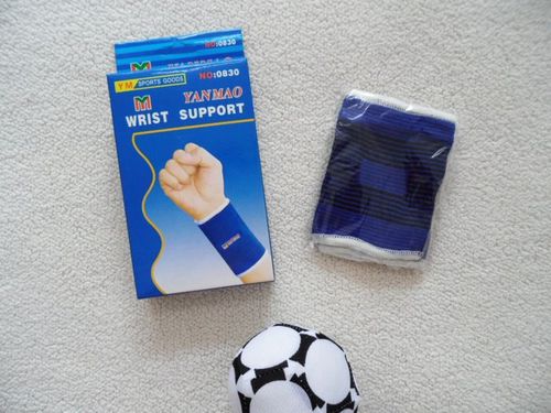 Factory direct sales high-quality sports wristbands for fitness sports badminton volleyball cotton protective wristbands to protect the wrists