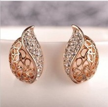 日韩饰品 半钻叶芽形淑女气质耳钉义乌混批商城