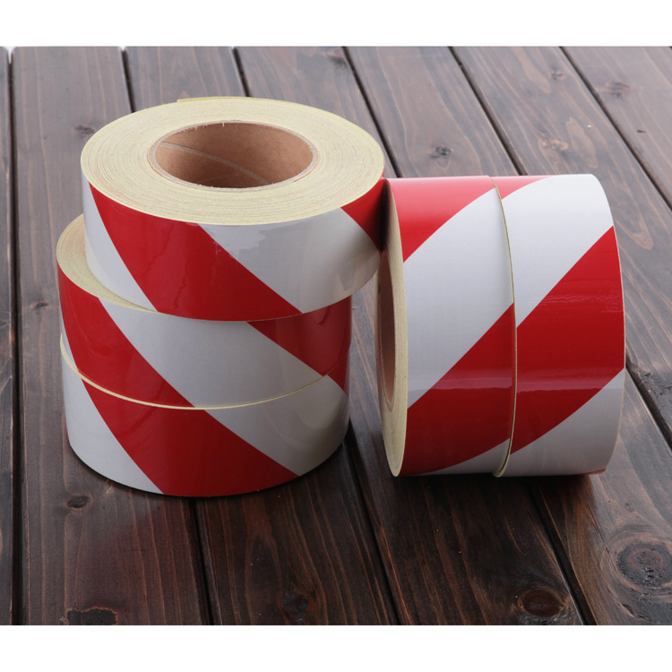 广告级红白斜纹反光膜电线杆防撞反光贴PET反光警示胶带反光材料