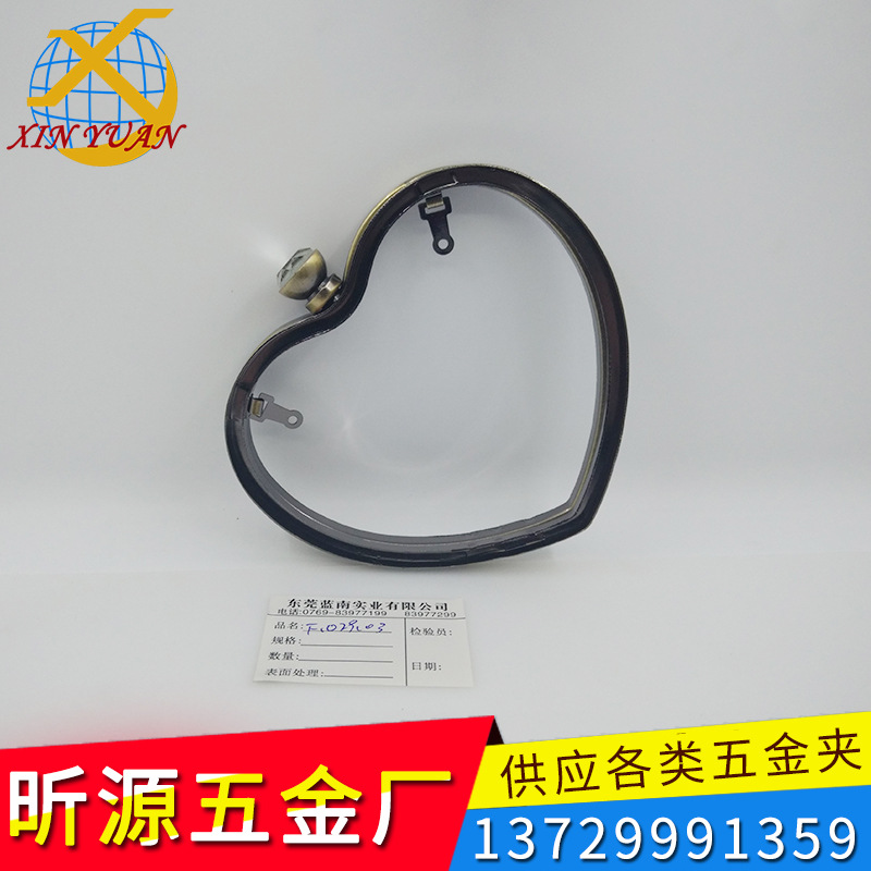 批发 心型铁架 配塑胶盒， 包铰 盒仔口金