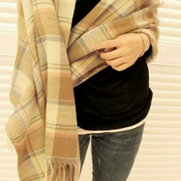 Extra‑Long Faux Fur Scarf with Tassels, Elegant Plaid Shawl, 200 × 62 cm