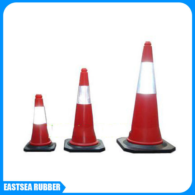 厂家供应反光警示路锥 PVC红白路锥 公路交通反光锥筒 黑底路锥