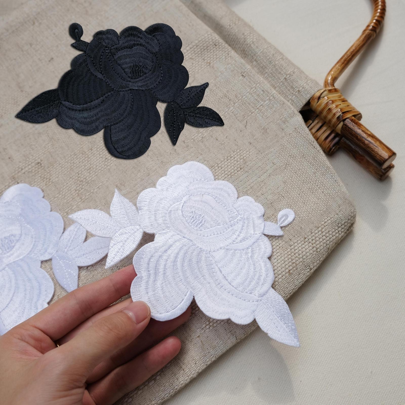 厂家供应 牡丹花朵刺绣布贴黑色白色中国风大号补丁贴辅料批发