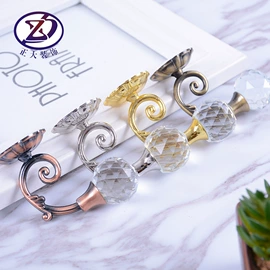 窗帘配件;流苏、穗;花边