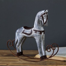 北歐木質工藝品客廳辦公裝飾品創意家居動物擺件實木搖馬
