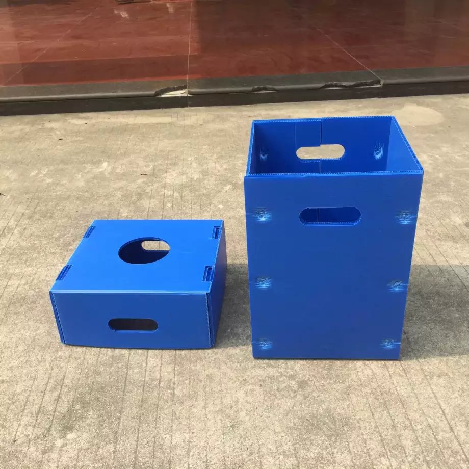 5MM全新料兰色中空板盒子加盖子式周转箱